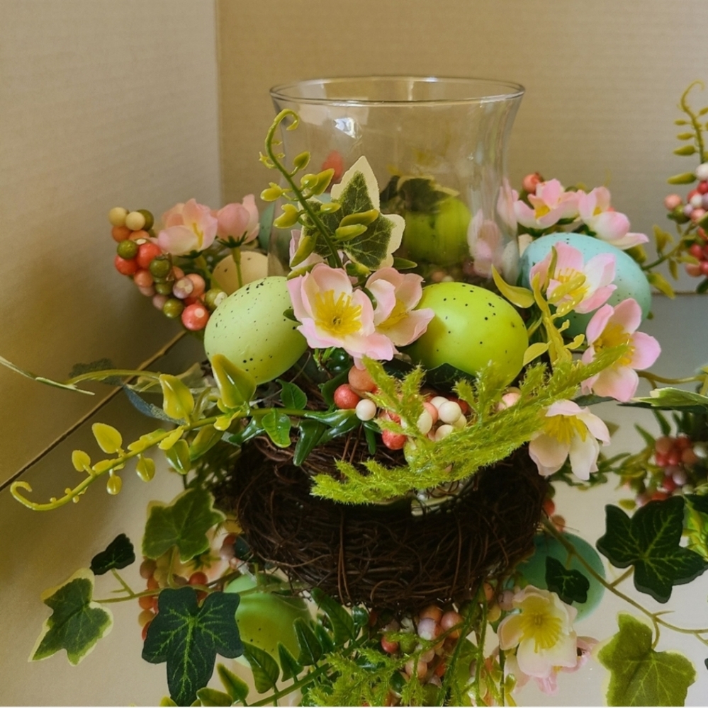 Floral Center Piece w/ Glass Vase